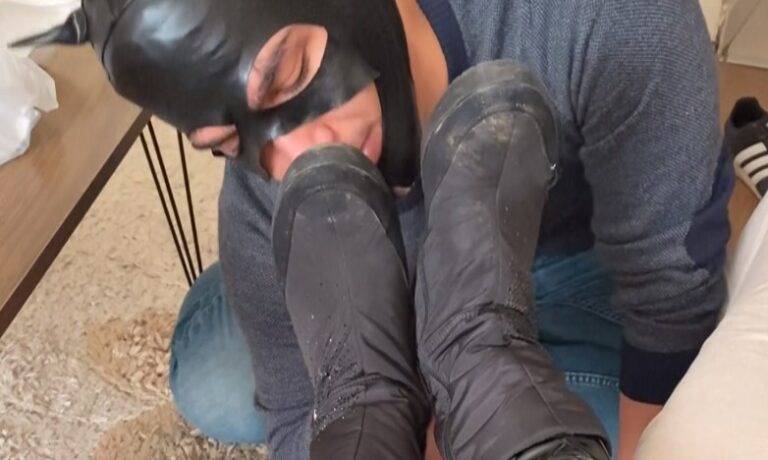 Boot, feet,socks lickings